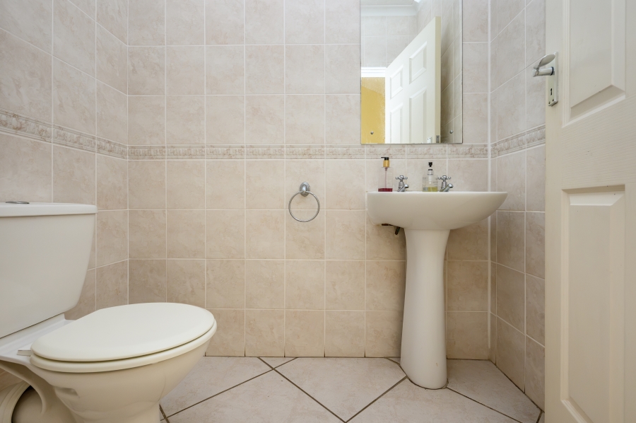 3 Bedroom Property for Sale in Summerstrand Eastern Cape